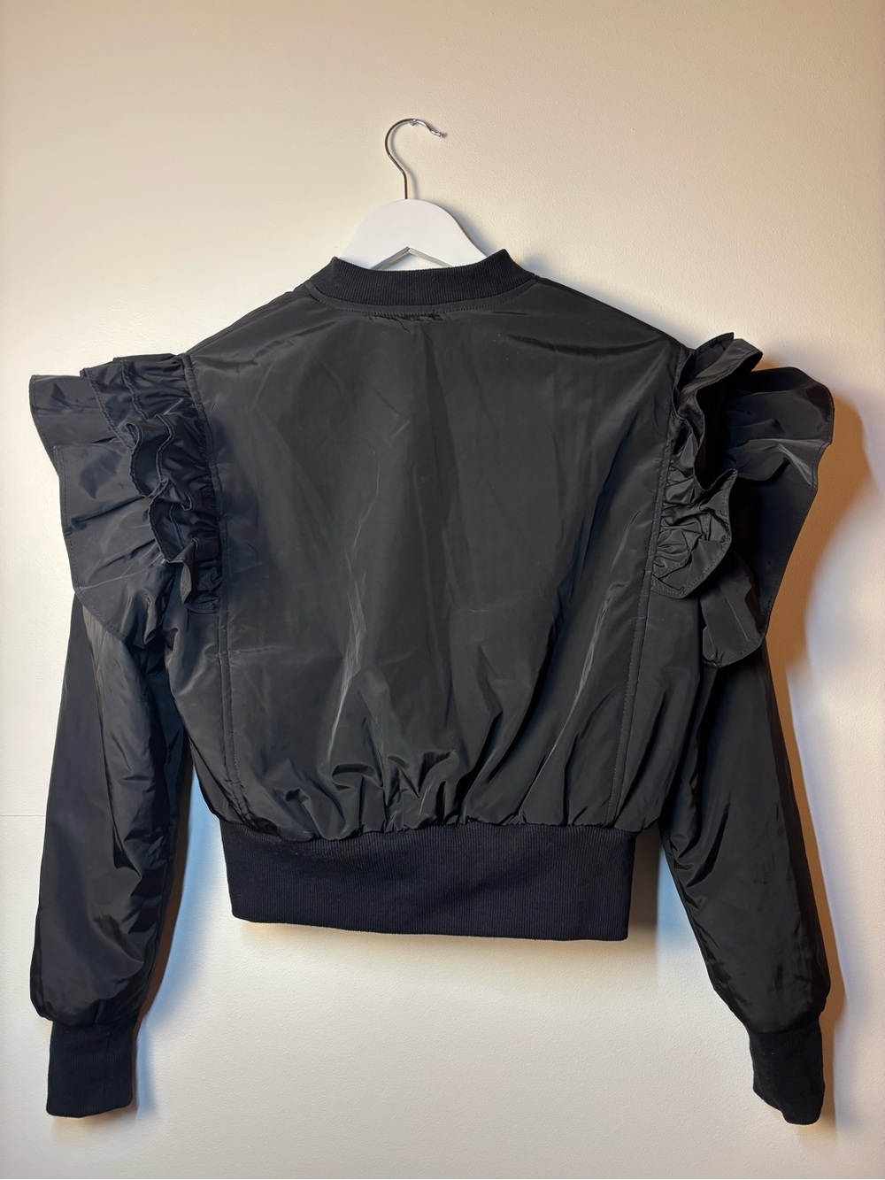 Shop Michelle Vintage Ruffle Shoulder Bomber Jacket - Black, size small - Picture 8 of 13